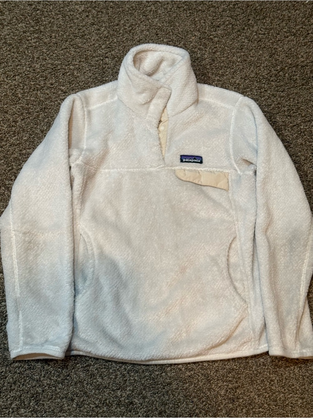 Insane Vintage Style Womenโs Cream Patagonia Fleece Sweater Pullover Winter